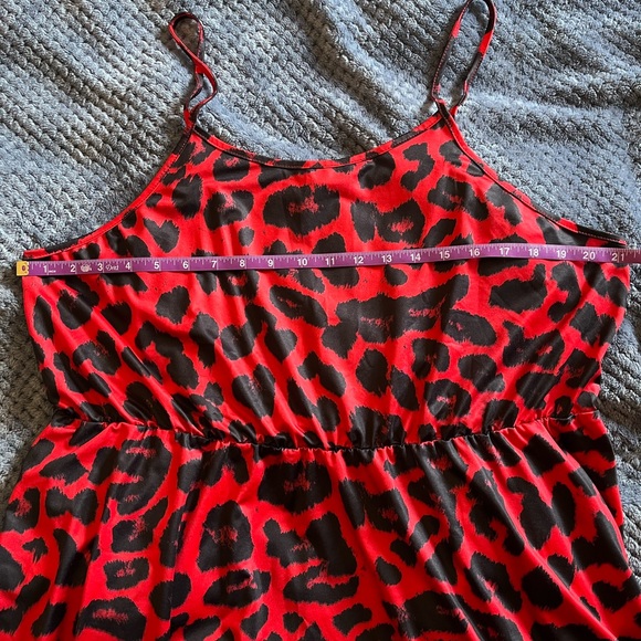 Red leopard print dress - Picture 3 of 6